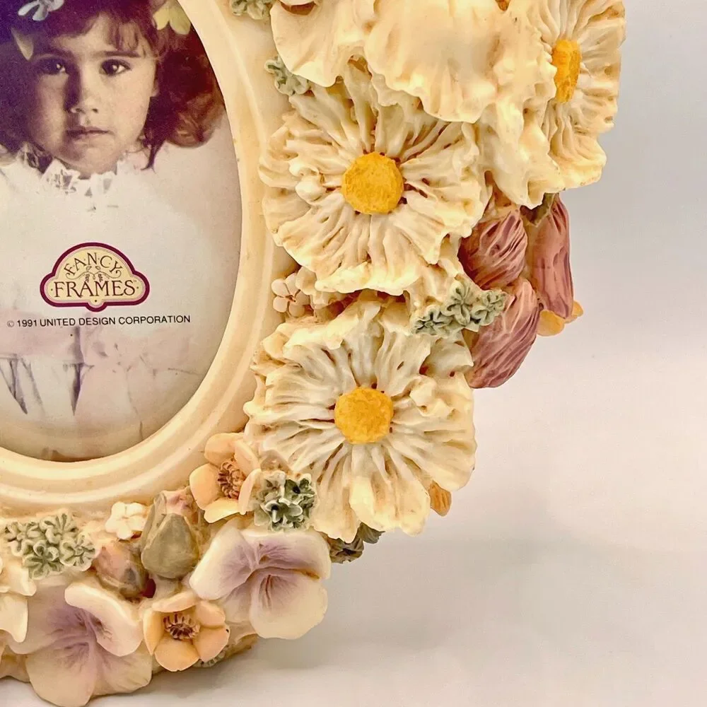 Vintage 1991 Fancy Frames Garden Bouquet 3D Floral Resin 3.5x5 Picture Frame